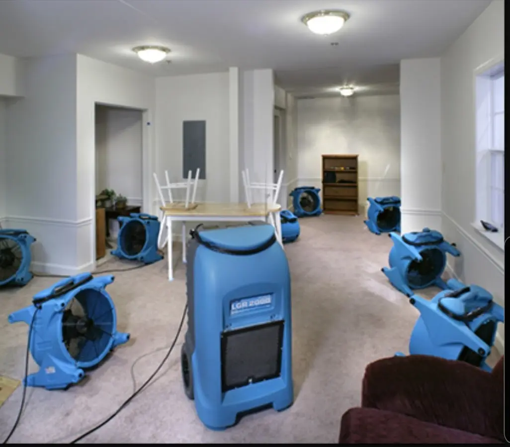 Air movers and dehumidifier setup for Water Damage Restoration in Struthers